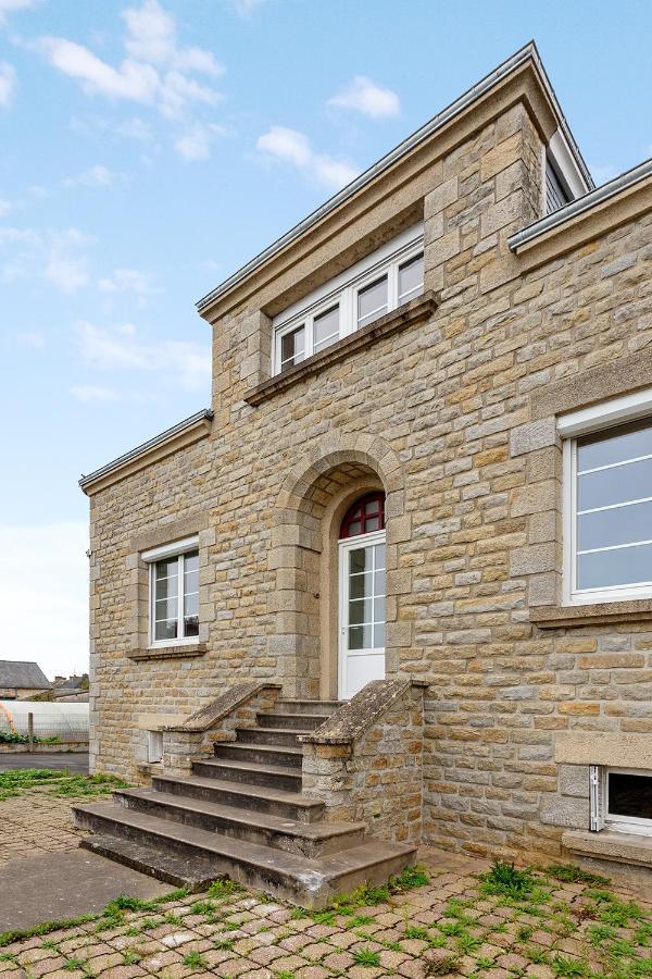 Loft British Au Pied Du Mont ! Apartment Pontorson Exterior photo